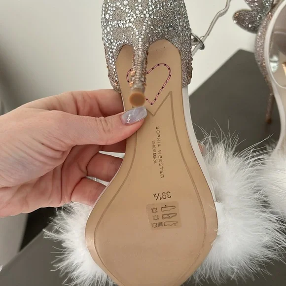 Sophia Webster White Feathered Heels - Picture 5 of 10